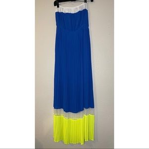 Romeo & Juliet Couture Strapless Maxi Dress